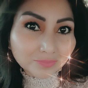 Meet your Posher, Beatriz